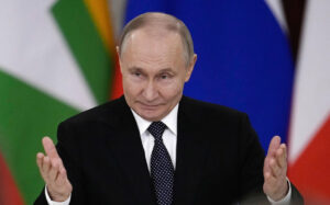 Russia's President Vladimir Putin and Myanmar's military chief Min Aung Hlaing meet in Moscow